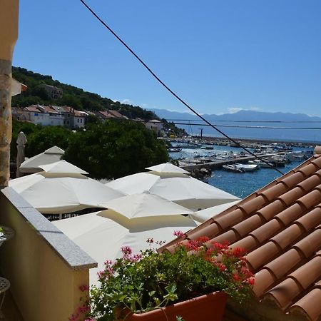 Apartments Riva Baska  Bagian luar foto